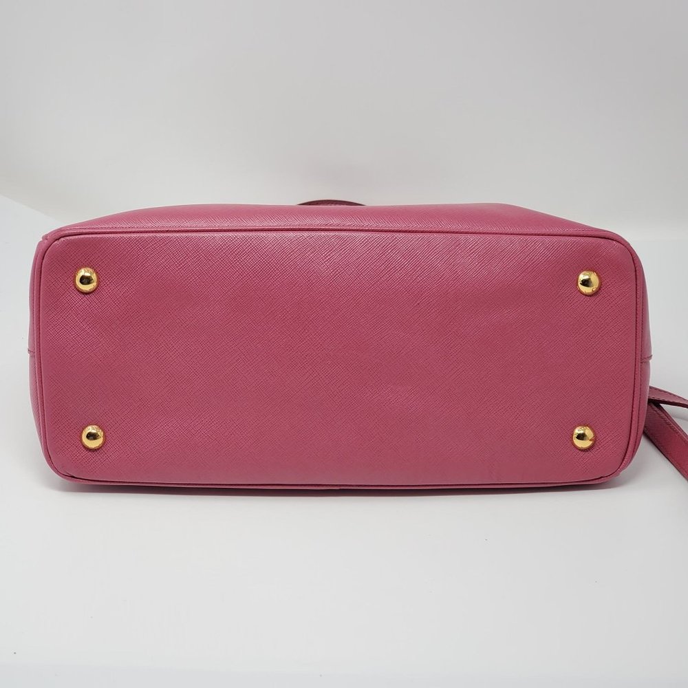 Auth Prada Galleria Medium Saffiano Crossbody Bag - Picture 8 of 16